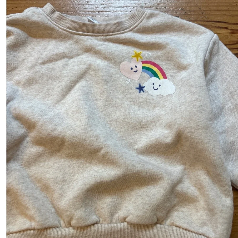 Old Navy Sweatshirt Kids Oatmeal Rainbow Heart Graphic Pullover SIZE‎ 4T